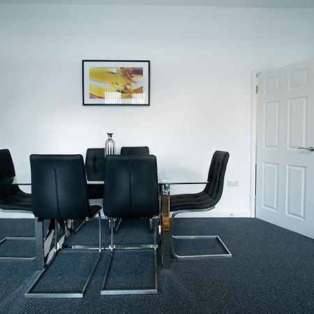 Apartamento Corpa Heights Newport  Exterior foto