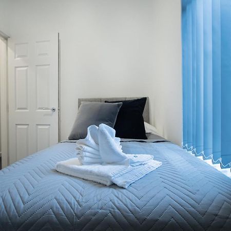 Apartamento Corpa Heights Newport  Exterior foto